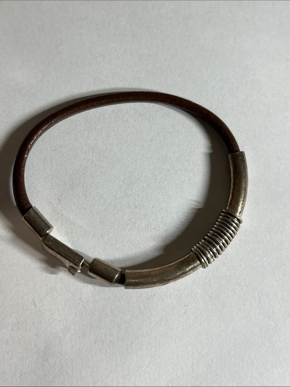 Men’s Brown Leather Bracelet with 925 Silver-Tone Coil Accent